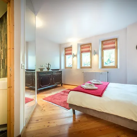 Apartment Le Majestic 106 - All Year Chamonix